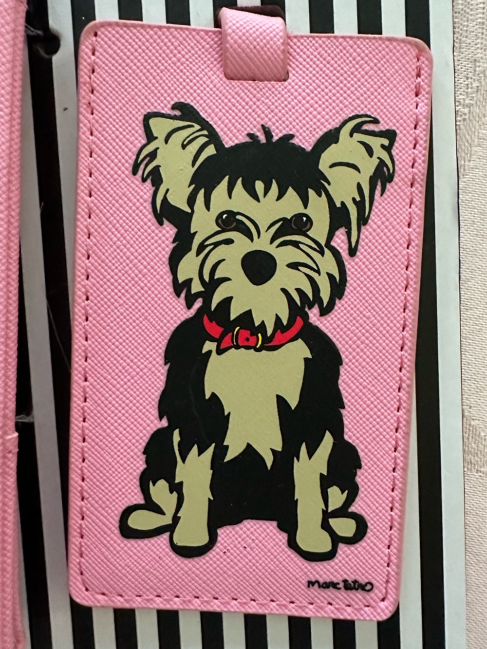 Marc Tetro Luggage Tag Passport Case Set Yorkshire Terrier Pink Faux Leather NWT - Picture 5 of 6